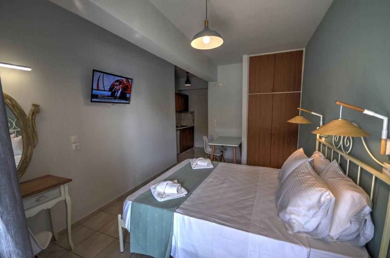 Astacos Homestay *